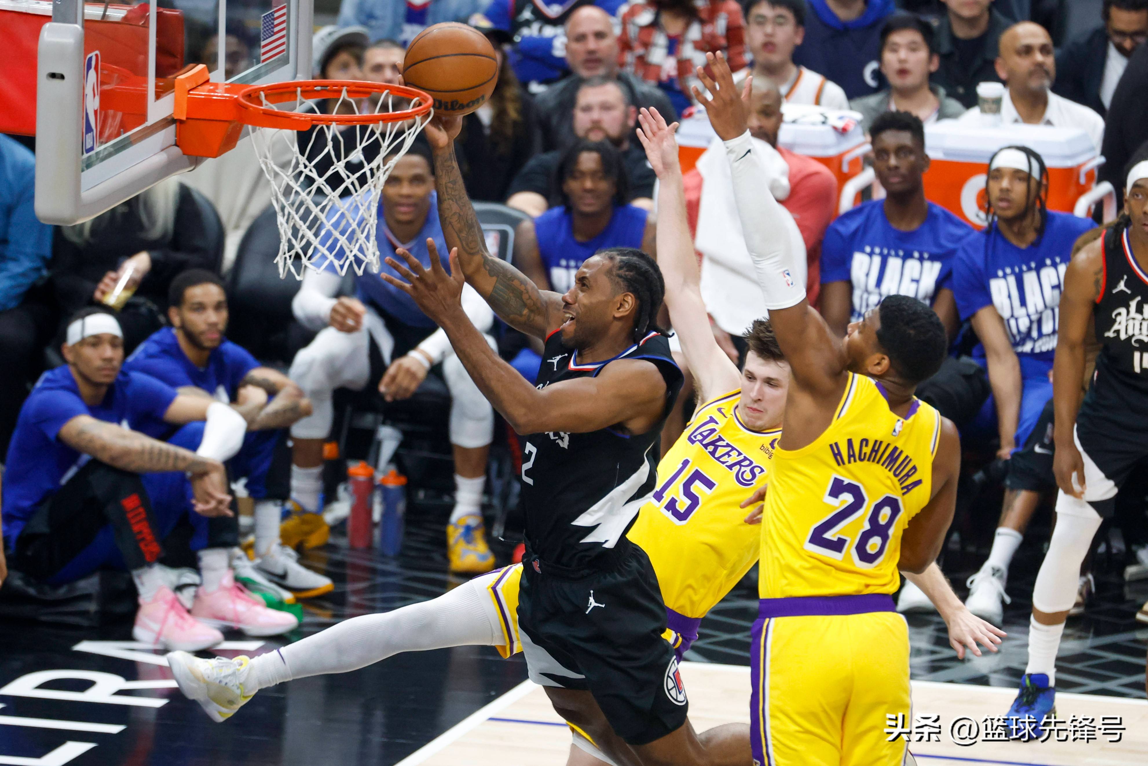 NBA榜首对决：湖人不敌篮网，失去领先优势的简单介绍